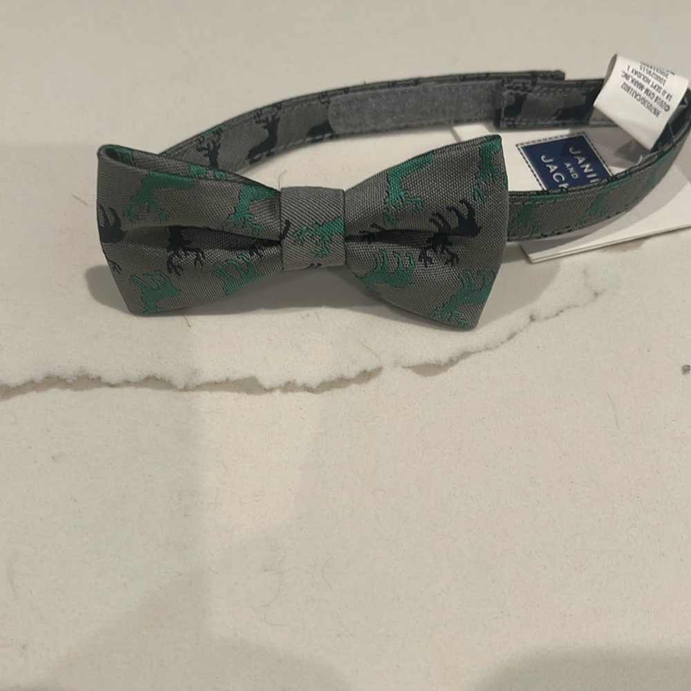 Janie and jack moose bow tie 0-24m